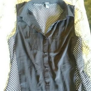 Forever 21 Tops - Pretty sleeveless Forever 21 Tops - Pretty sleeveless